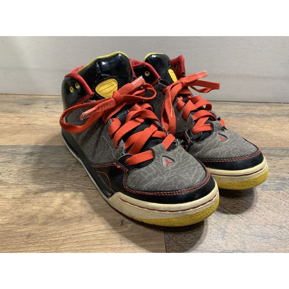 Nike Boys‎ Air Jordan As You Go 467889-019 Gray Basketball Shoes Sneakers Sz 7Y